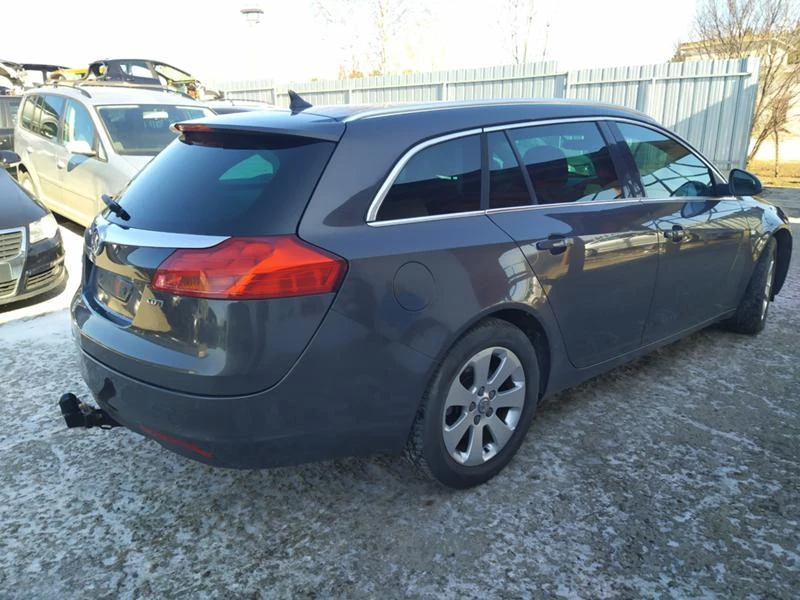 Opel Insignia 2.0 дизел, снимка 4 - Автомобили и джипове - 35327564