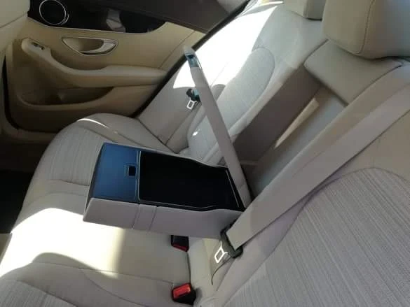 Mercedes-Benz C 180 На 130000 км, снимка 3 - Автомобили и джипове - 52318732