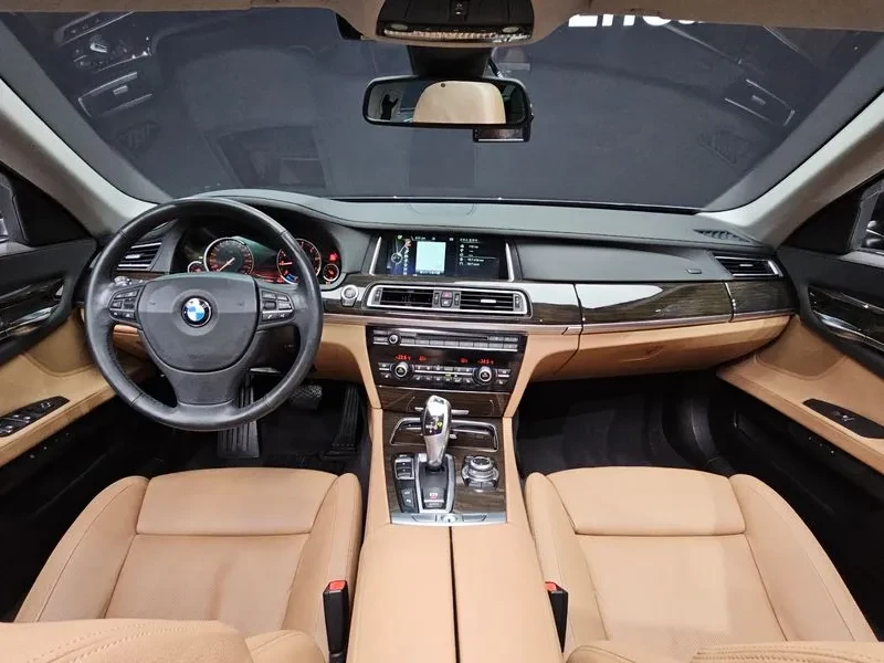 BMW 730, снимка 7 - Автомобили и джипове - 54600939