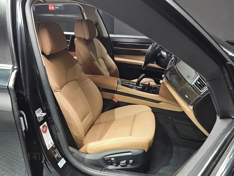 BMW 730, снимка 10 - Автомобили и джипове - 54600939
