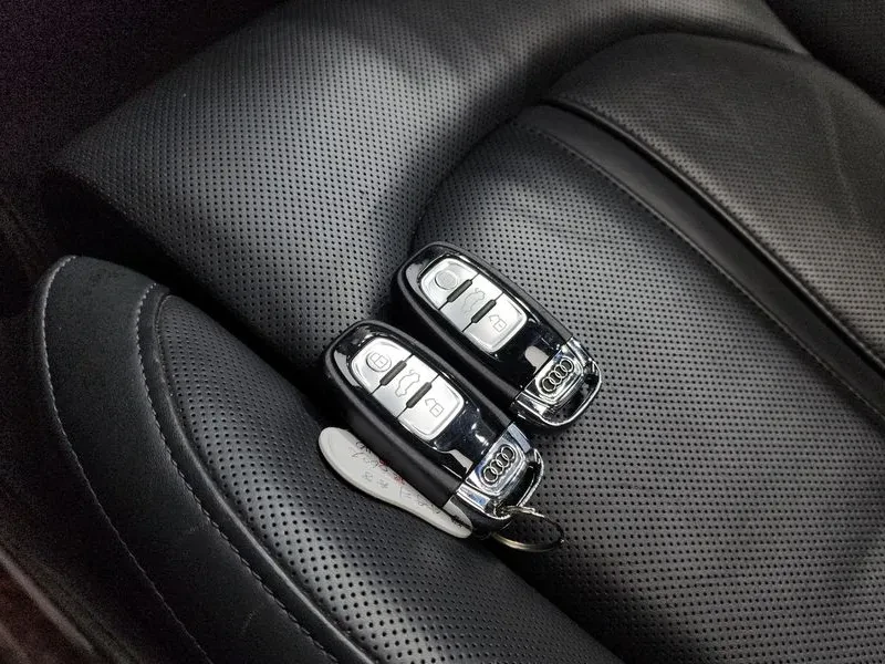Audi A8 3.0 TDI Quattro, снимка 17 - Автомобили и джипове - 55096374