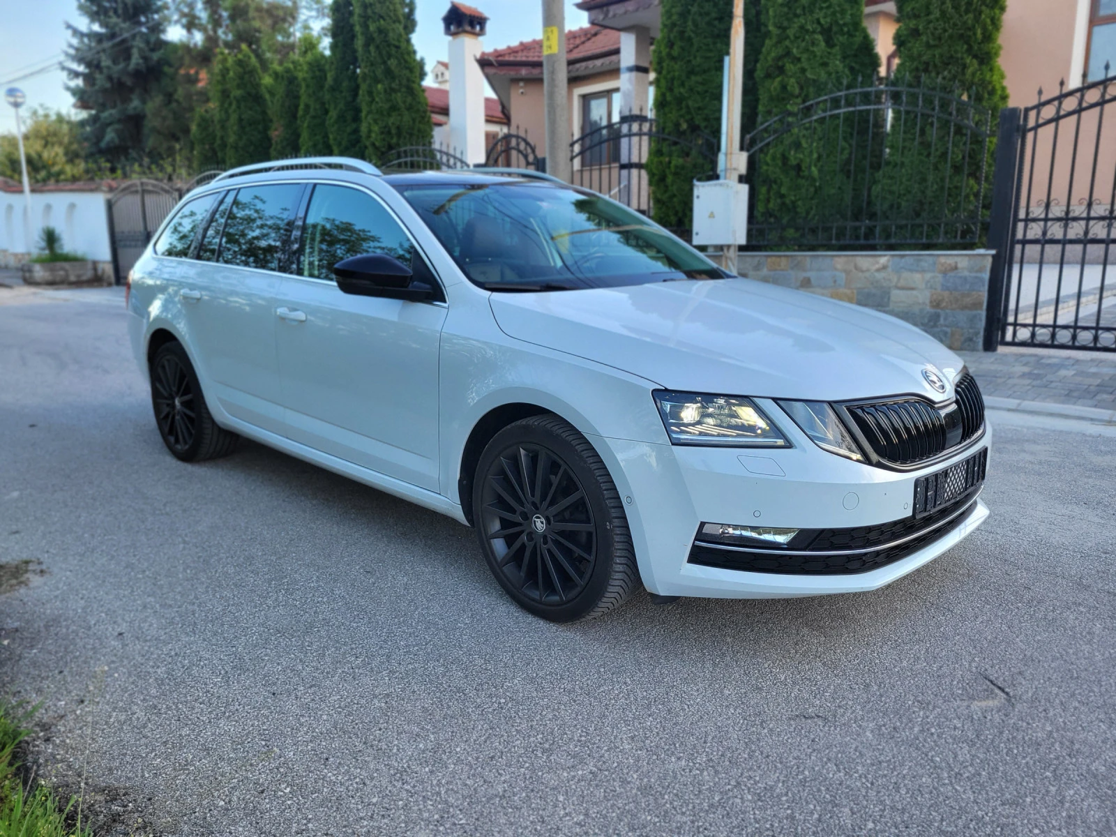 Skoda Octavia 1.6TDI Automat  - изображение 2