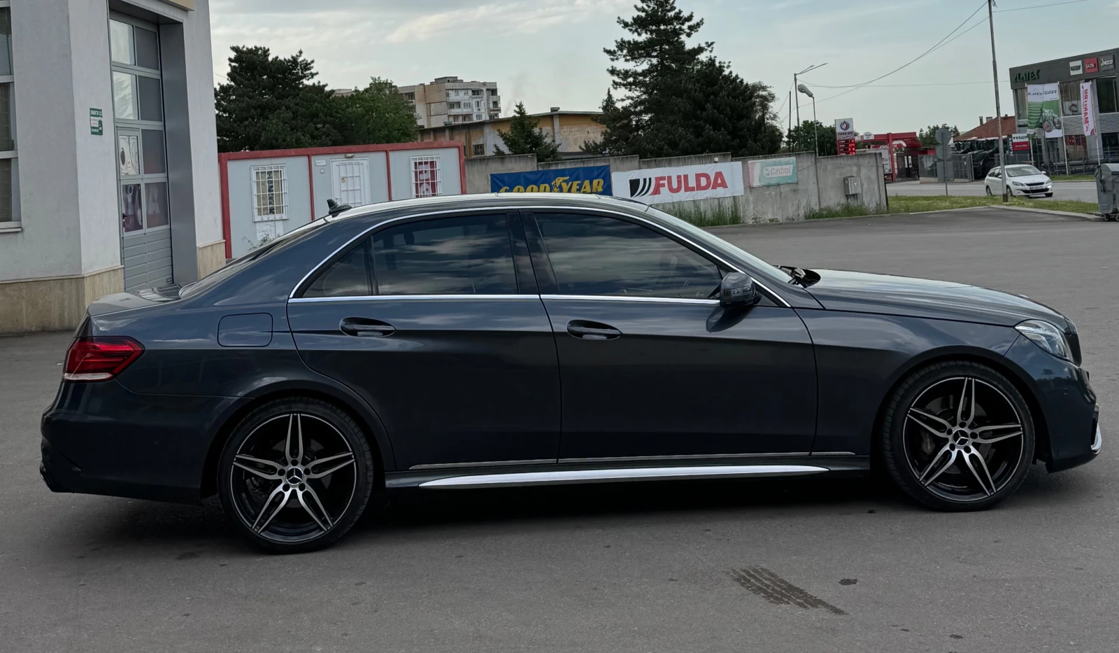 Mercedes-Benz E 400 Е400 4 MATIK, снимка 8 - Автомобили и джипове - 50717777