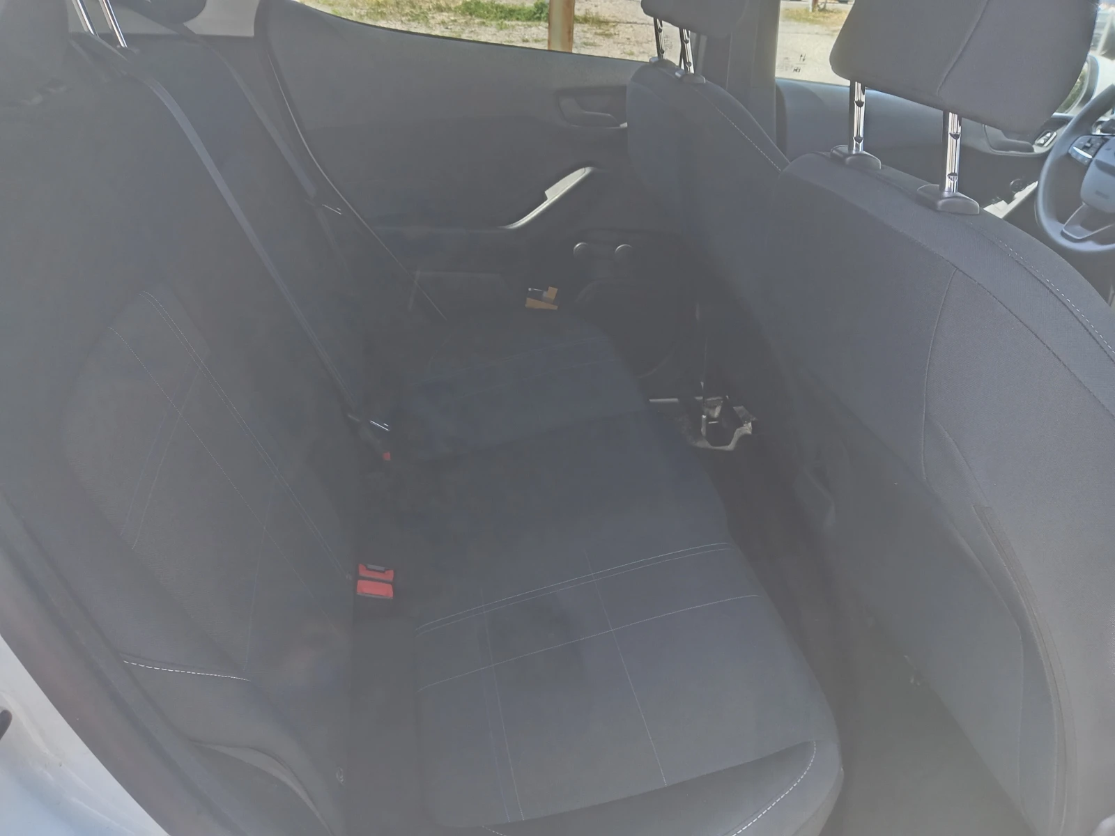 Ford Fiesta 1.5D - изображение 9