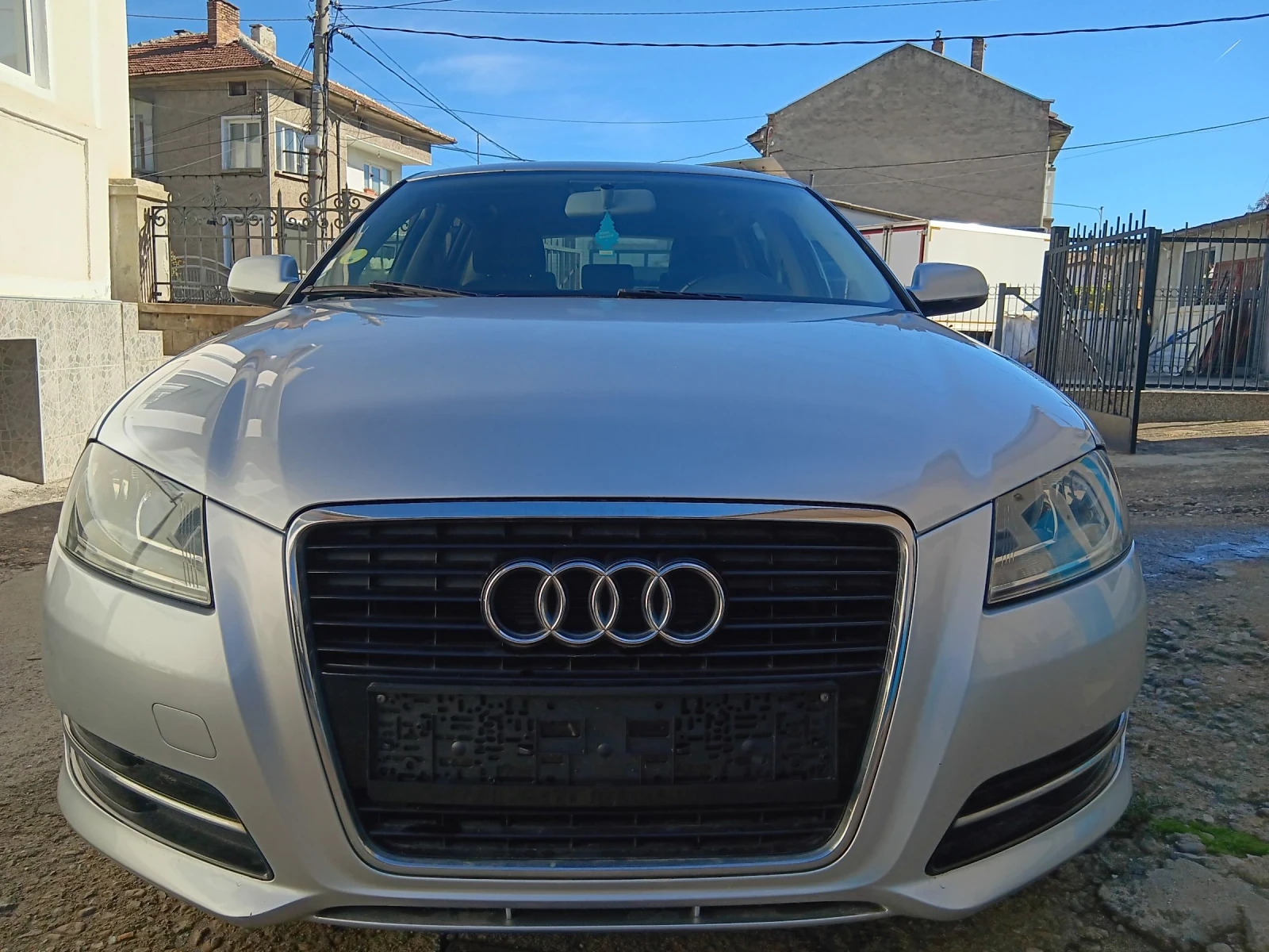 Audi A3 1.6.105 2010.     | Mobile.bg   4