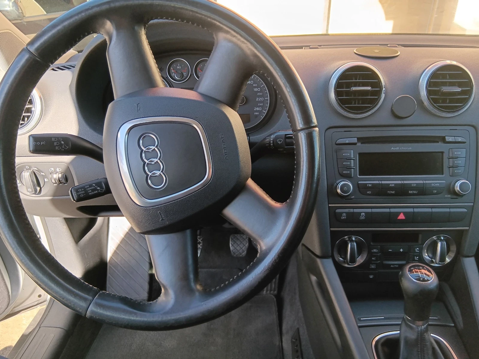 Audi A3 1.6.105 2010.     | Mobile.bg   14