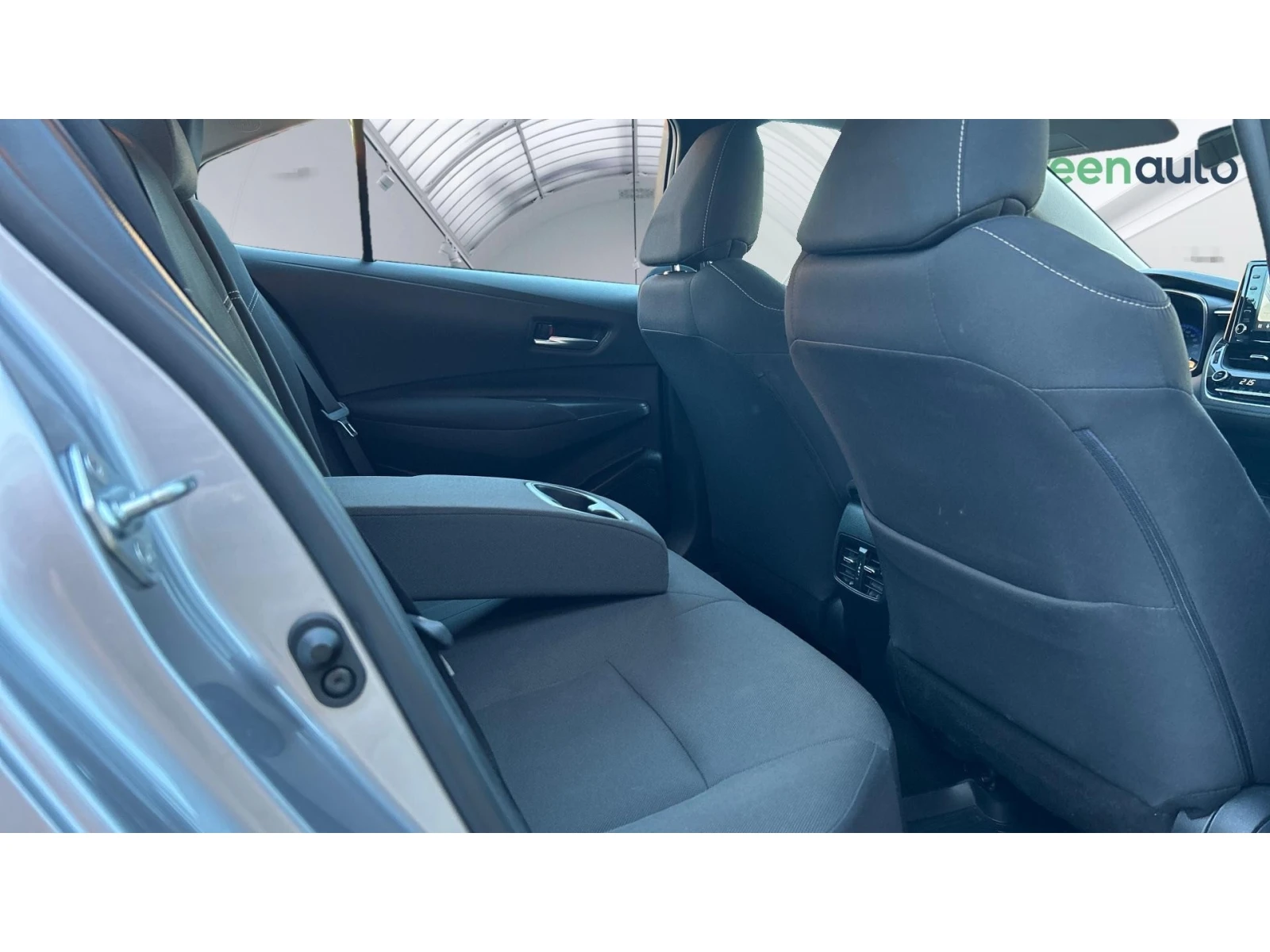 Toyota Corolla 1.5  �/�, ������� ������ �� 227   | Mobile.bg � ����������� 10