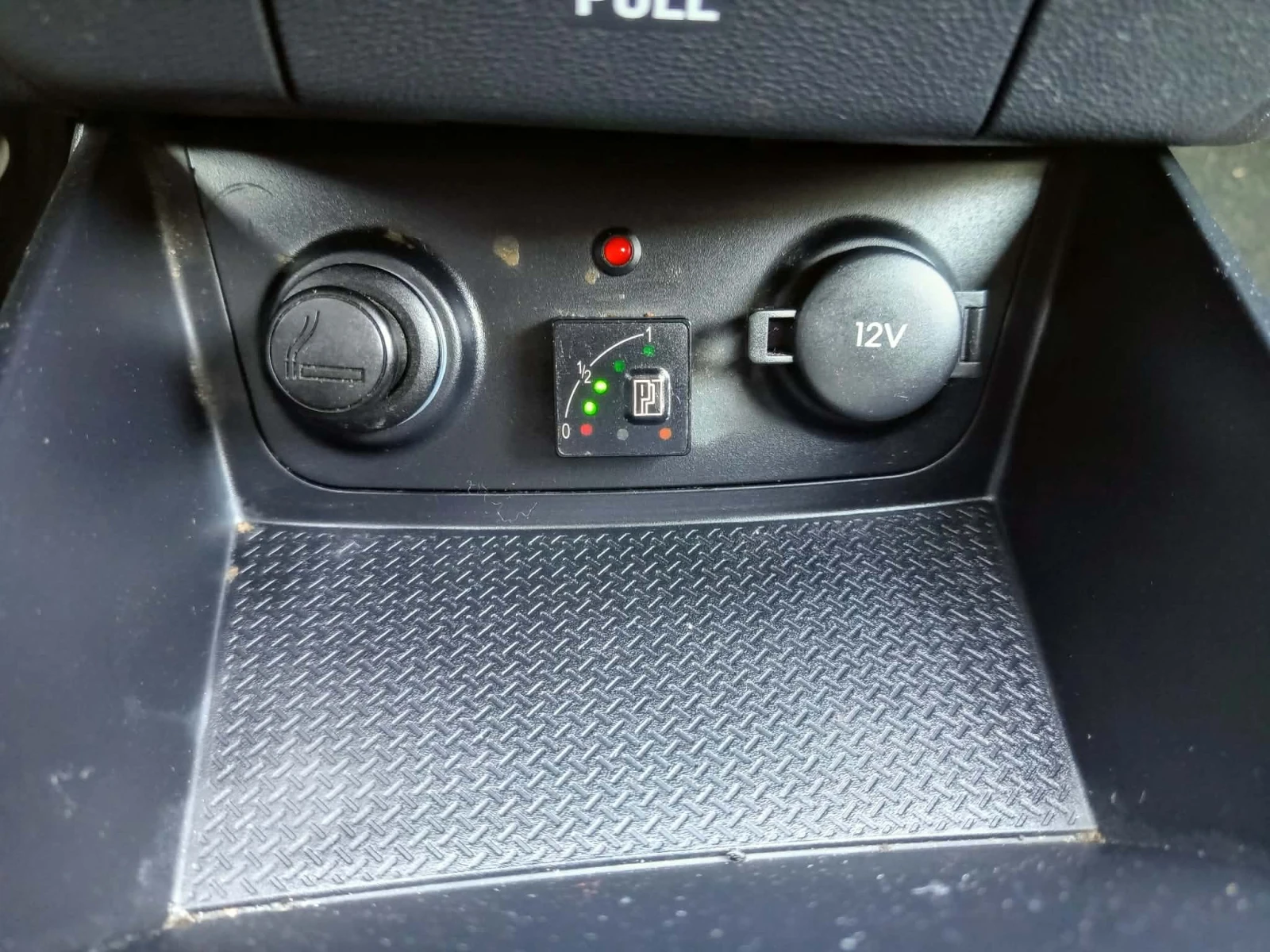 Hyundai I30 1.4 ГАЗ/БЕНЗИН, снимка 15 - Автомобили и джипове - 53870666