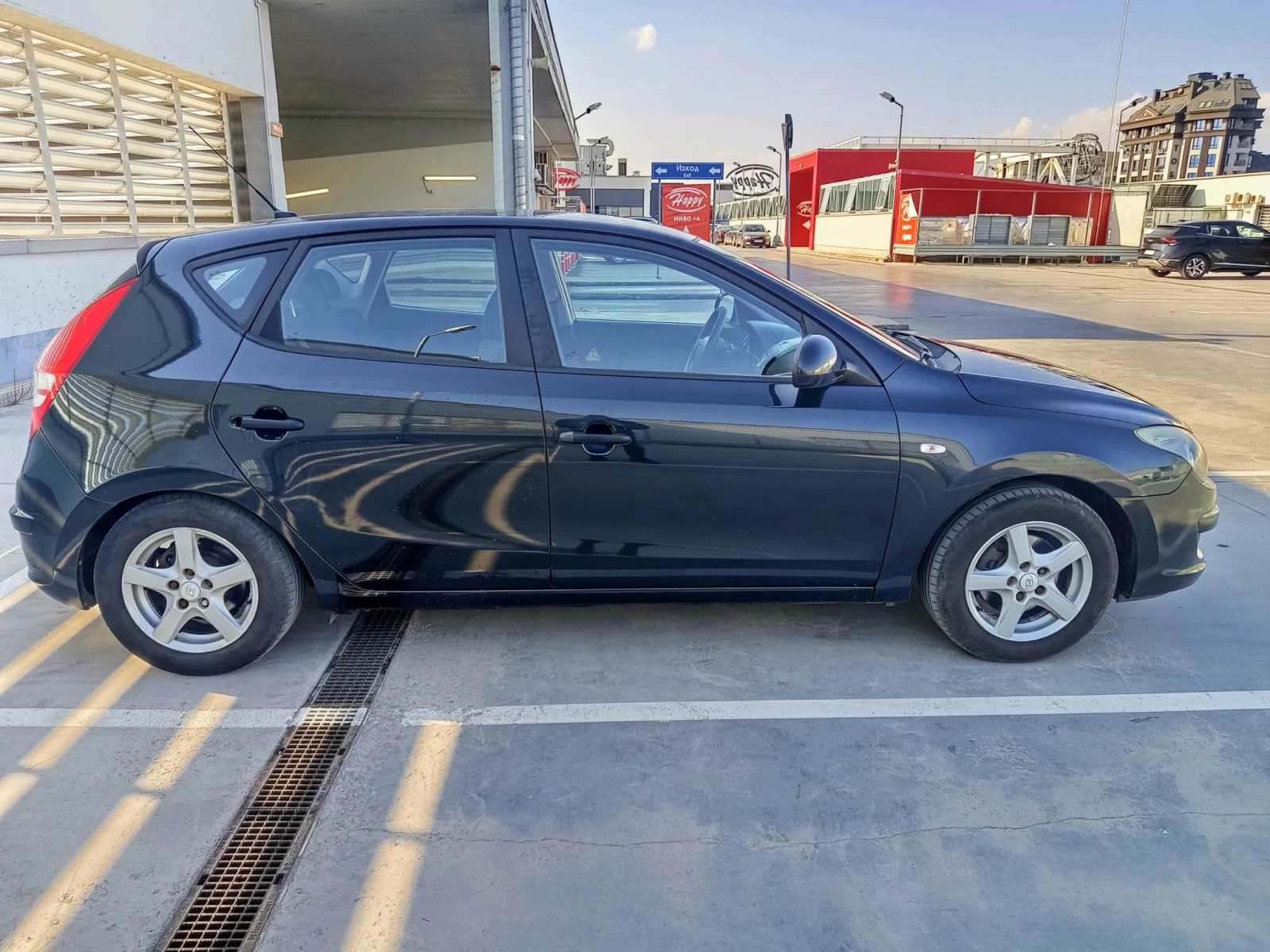 Hyundai I30 1.4 ГАЗ/БЕНЗИН, снимка 4 - Автомобили и джипове - 53870666