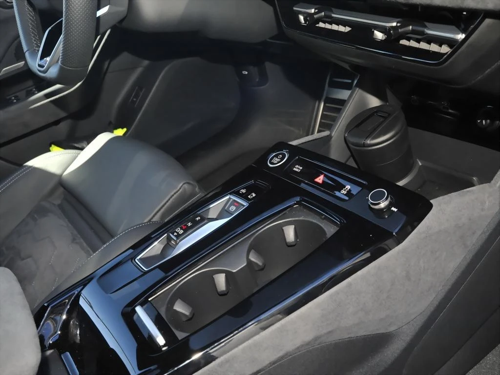 Audi A6 E-TRON QUATTRO SPORTBACK S-LINE B&O, снимка 7 - Автомобили и джипове - 53990552