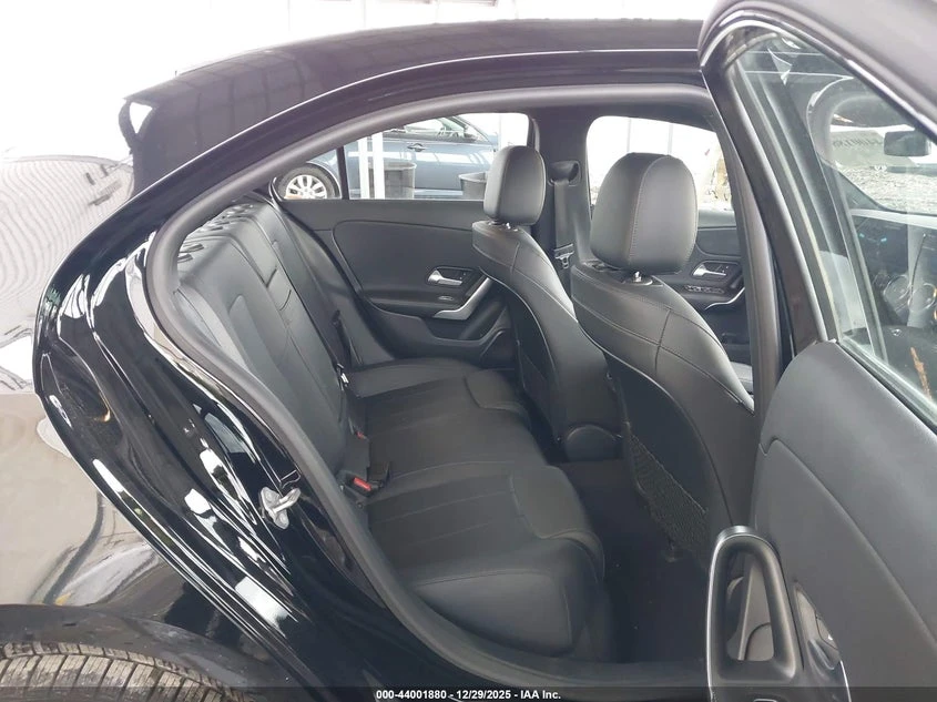 Mercedes-Benz A 220 2.0L I-4 DI, DOHC, VVT, TURBO, 188HP All Wheel | Mobile.bg � ����������� 8