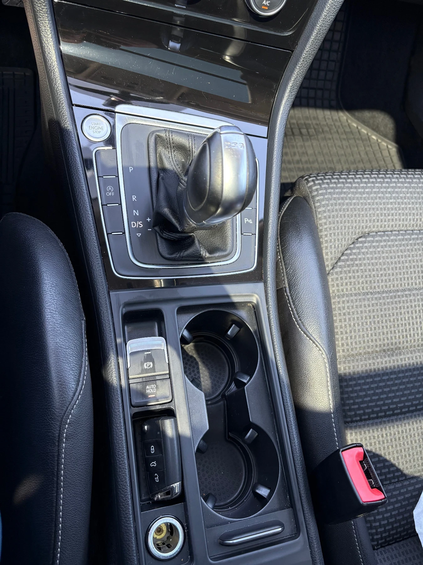 VW Golf, снимка 15 - Автомобили и джипове - 54276907