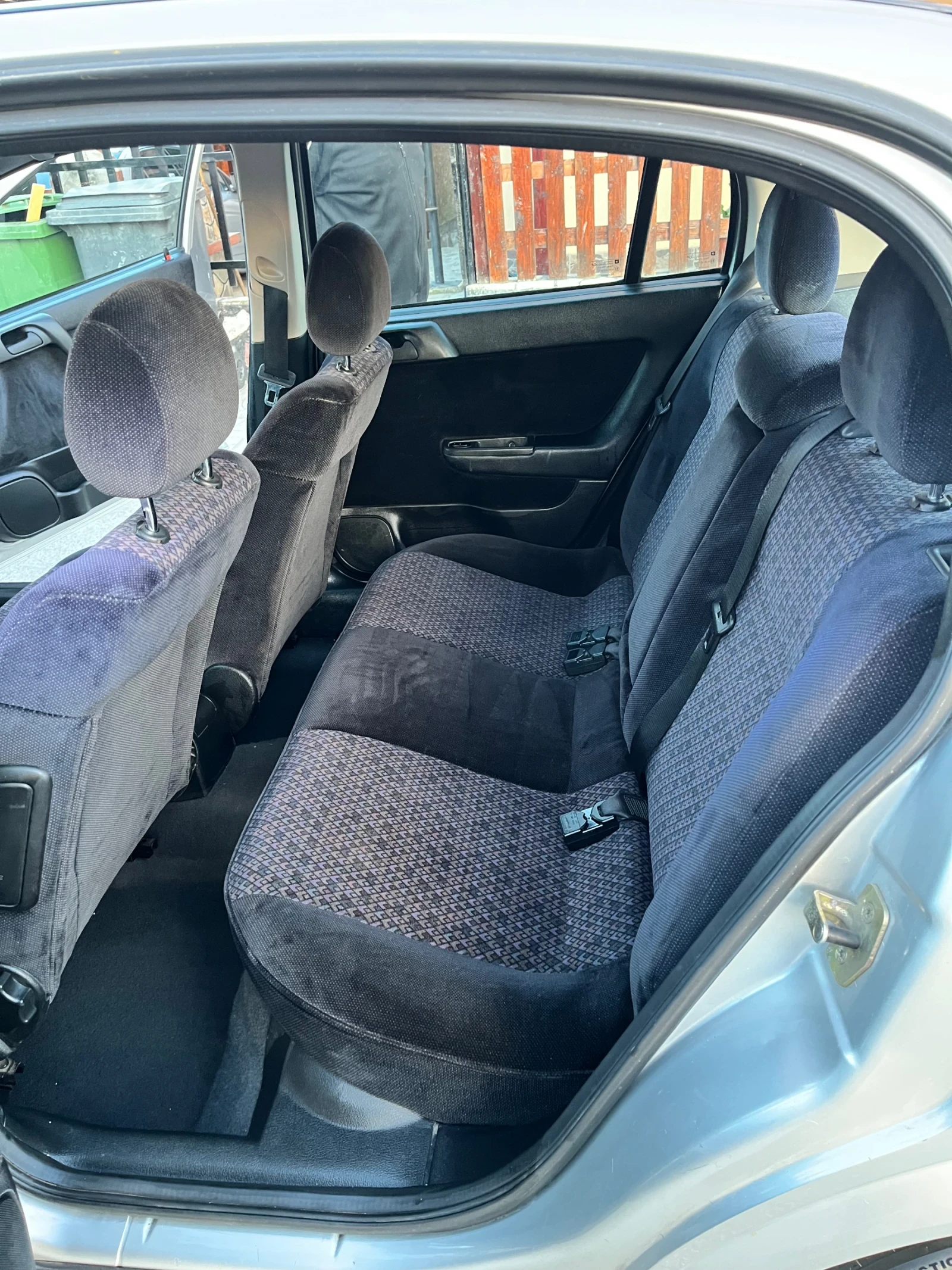 Opel Astra 1.6 16 V, снимка 11 - Автомобили и джипове - 54347530