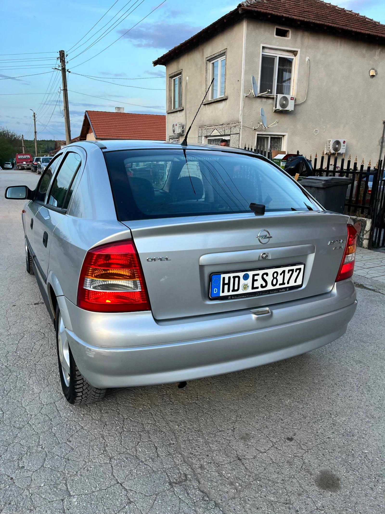 Opel Astra 1.6 16 V, снимка 15 - Автомобили и джипове - 54347530
