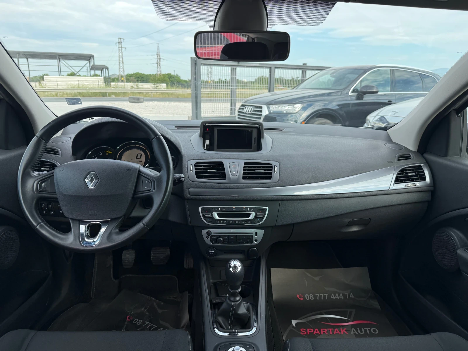 Renault Megane 1.5DCI* 120.000KM* 2016г* НОВА* СЕРВИЗНА ИСТОРИЯ* , снимка 10 - Автомобили и джипове - 55037037