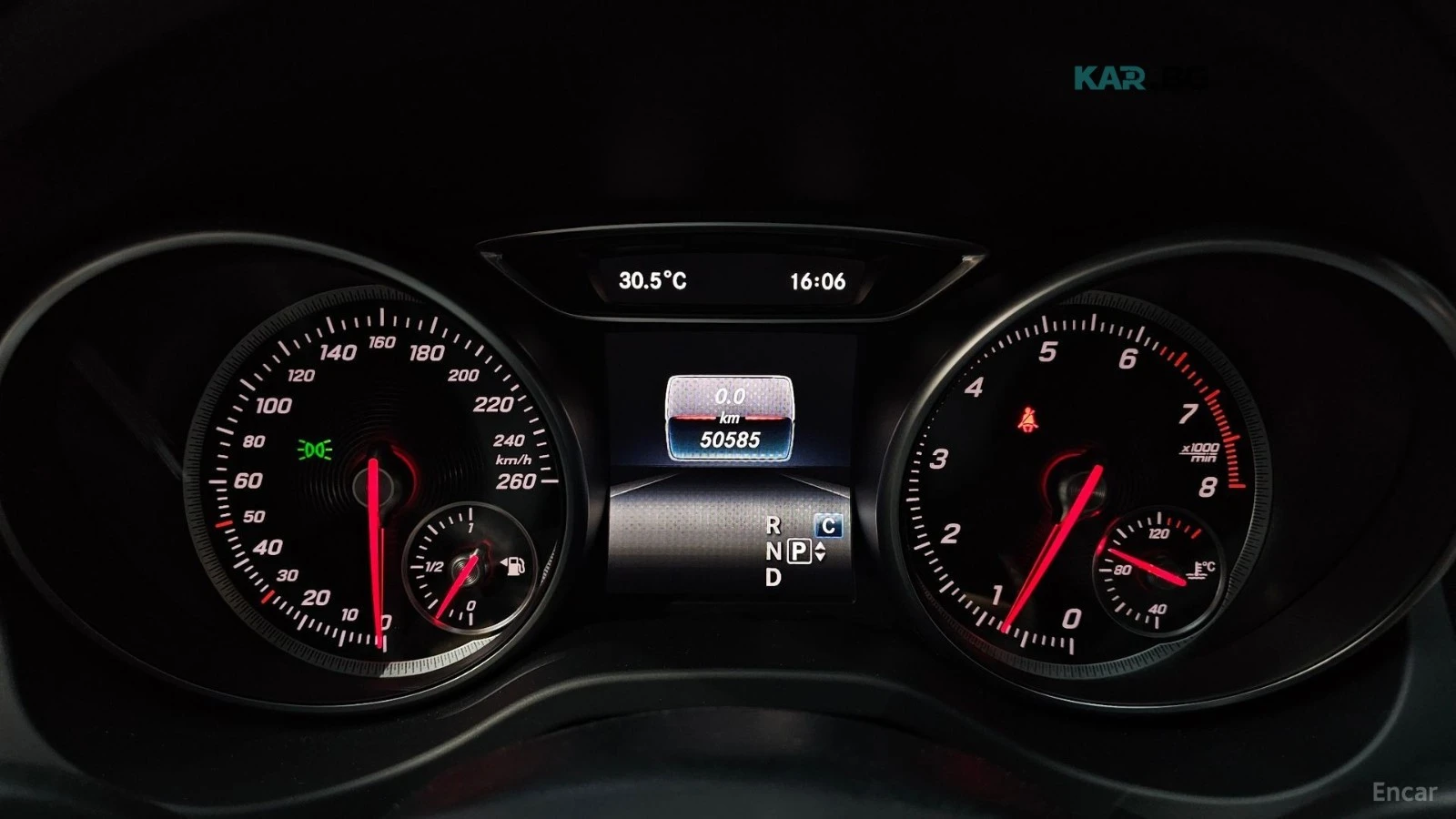 Mercedes-Benz CLA 220 AMG* КОЖА* ПАНО* КАМЕРА, снимка 6 - Автомобили и джипове - 55321051