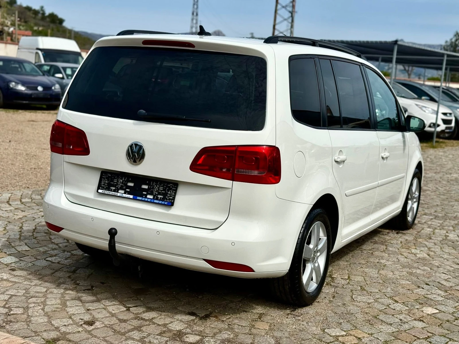 VW Touran 2.0 6-скорости, снимка 5 - Автомобили и джипове - 55377753