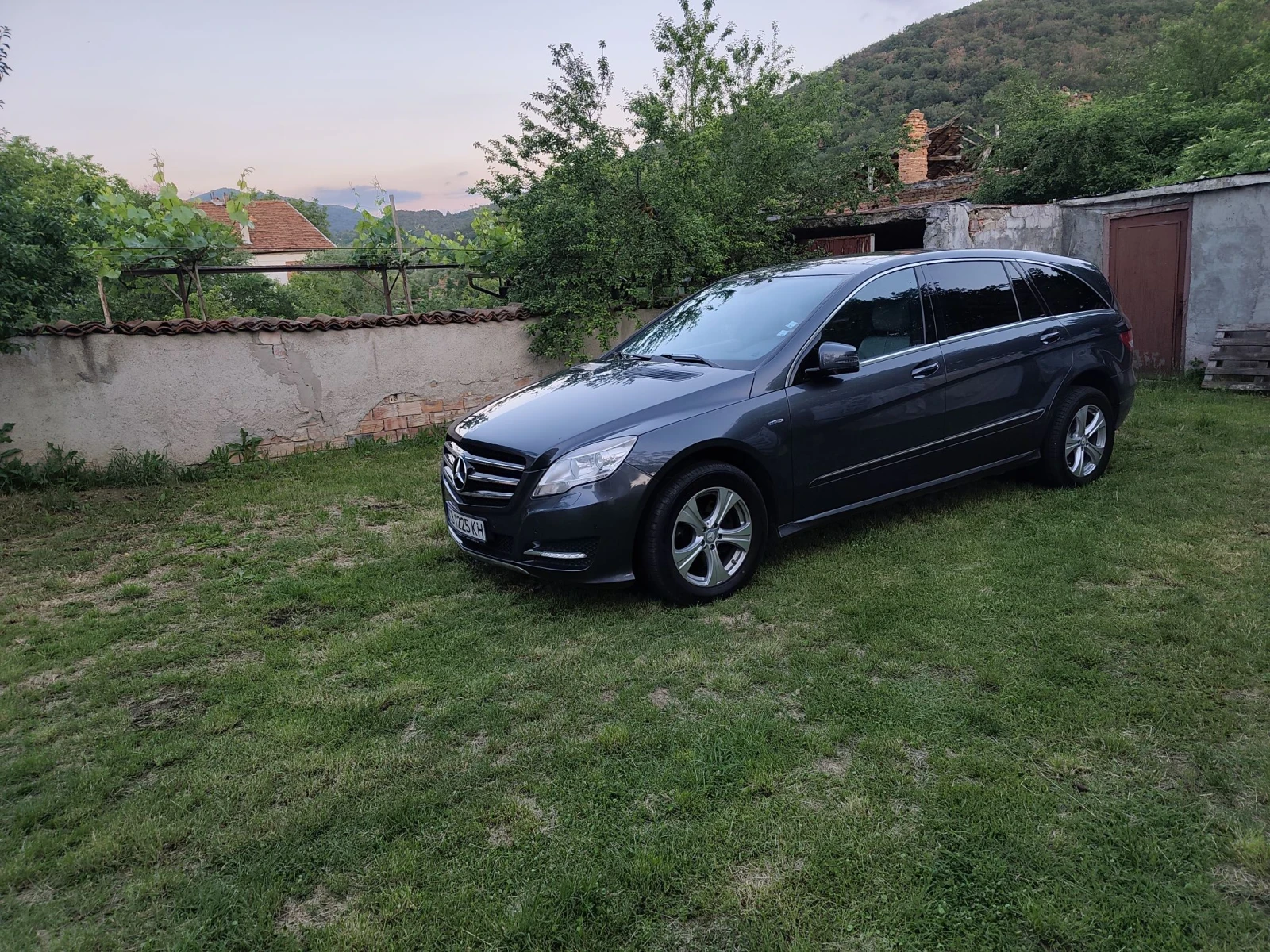 Mercedes-Benz R 350, снимка 4 - Автомобили и джипове - 55618310