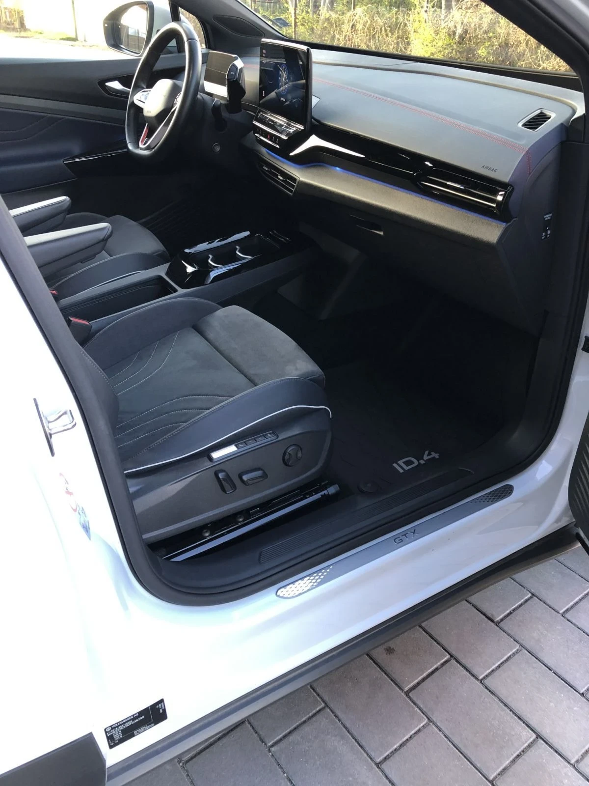 VW ID.4 GTX, снимка 7 - Автомобили и джипове - 55771536