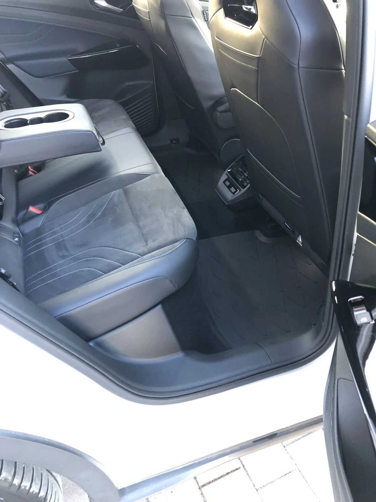 VW ID.4 GTX, снимка 11 - Автомобили и джипове - 55771536