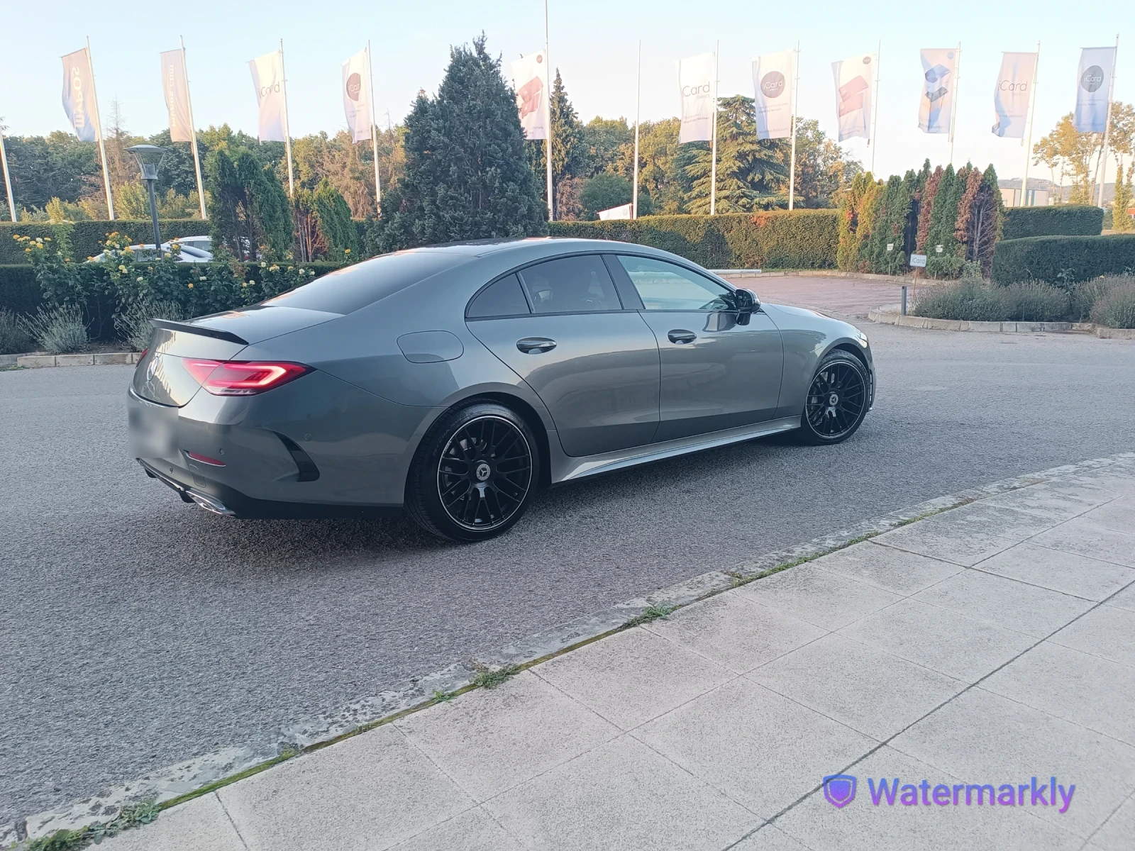 Mercedes-Benz CLS 300 AMG/9G/NIGHT PACK , снимка 5 - Автомобили и джипове - 55879111
