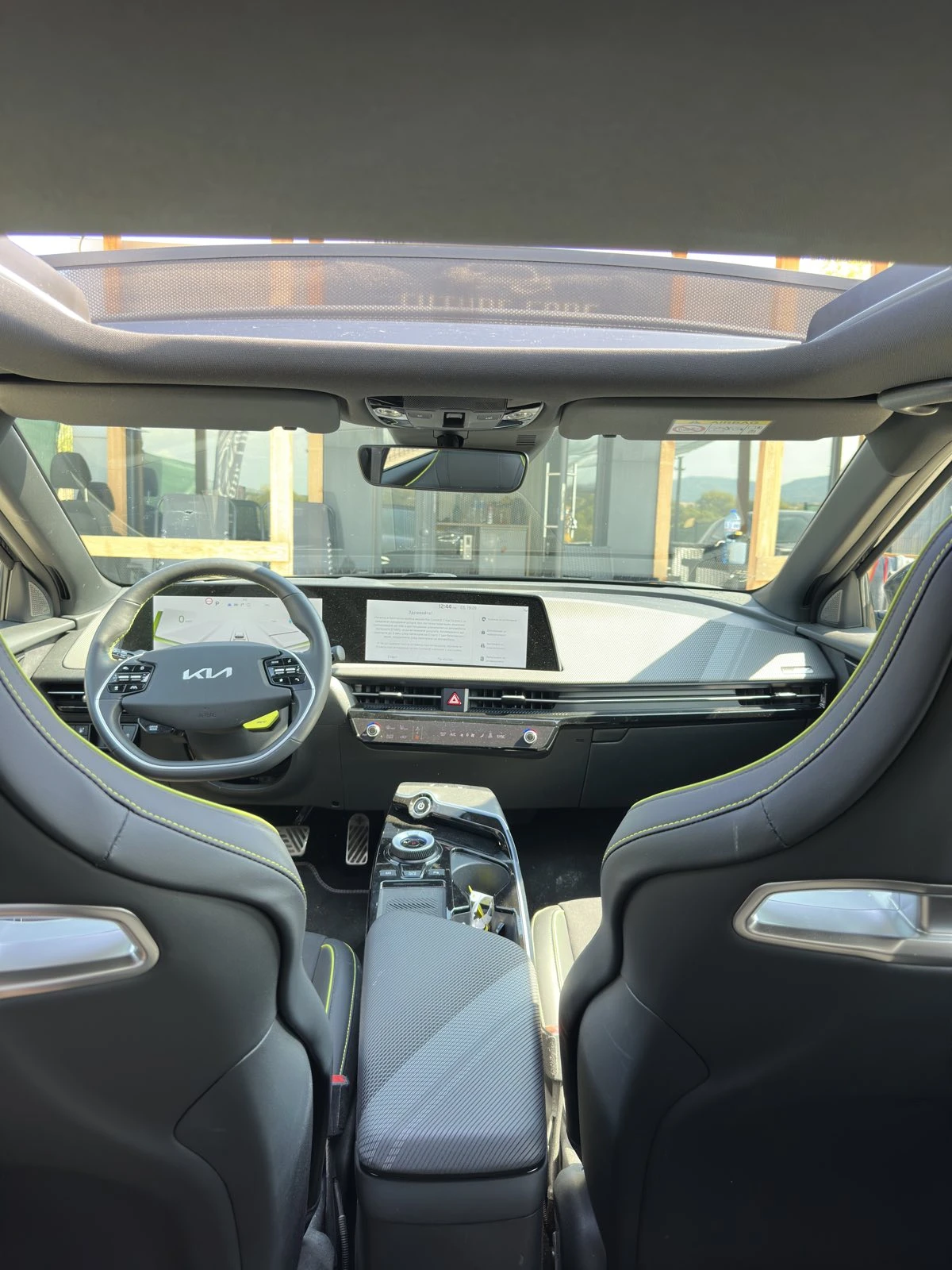 Kia EV6 GT /77.4/585HP/AWD/2023г./ЕВРОПЕЙСКА, снимка 8 - Автомобили и джипове - 56138863