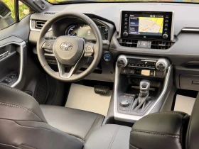 Toyota Rav4 2.5HYBRID-KEYLESS-НАВИ-ПОДГРЕBLACK/EDITION-НОВА!!!, снимка 13