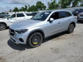  Mercedes-Benz GLC 30...