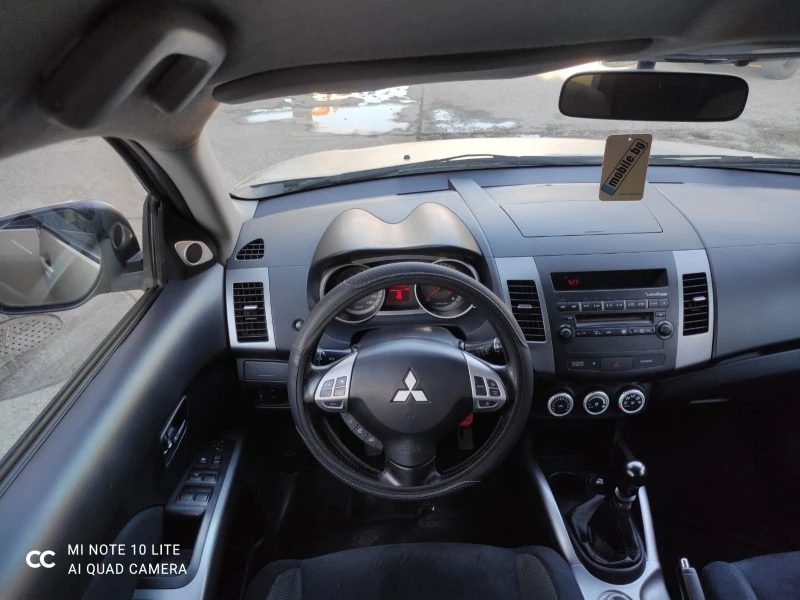 Mitsubishi Outlander 2.0DI-D 4x4, снимка 10 - Автомобили и джипове - 47200715