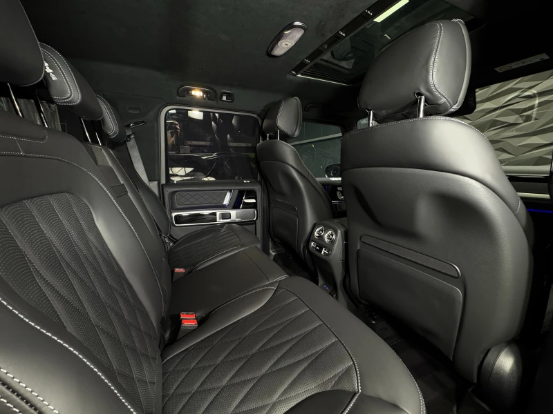 Mercedes-Benz G 63 AMG FACELIFT Burmester* 360* Pano, снимка 9 - Автомобили и джипове - 50503862