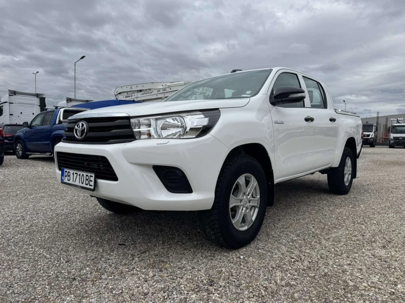 Toyota Hilux 2.4D 4X4, снимка 3 - Автомобили и джипове - 52010040