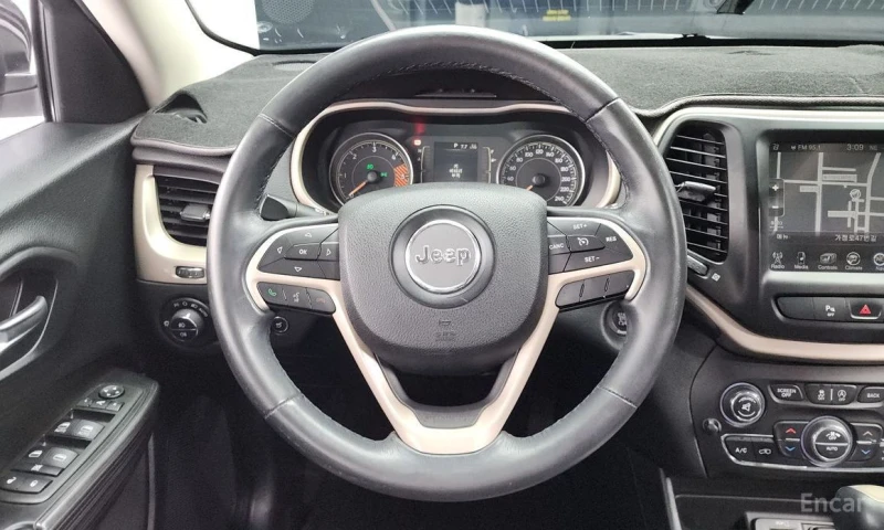 Jeep Cherokee, снимка 13 - Автомобили и джипове - 53370331