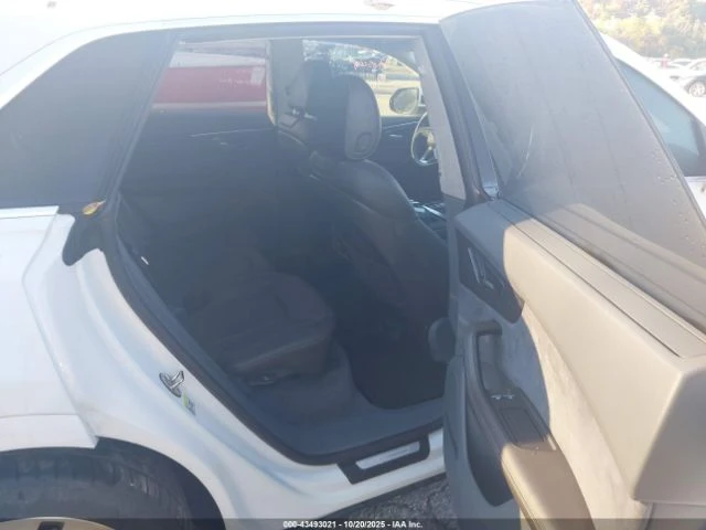 Audi Q8 55 TFSI * ВИРТУАЛНО ТАБЛО * 360 КАМЕРИ * ОБДУХВАНЕ - изображение 8