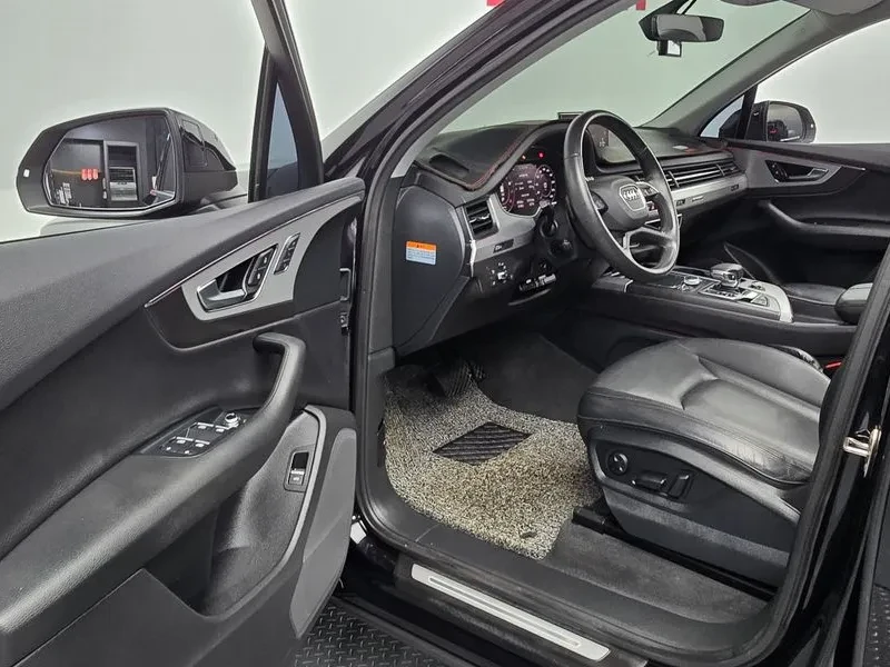 Audi Q7 45 Tfsi Quattro, снимка 10 - Автомобили и джипове - 55884235
