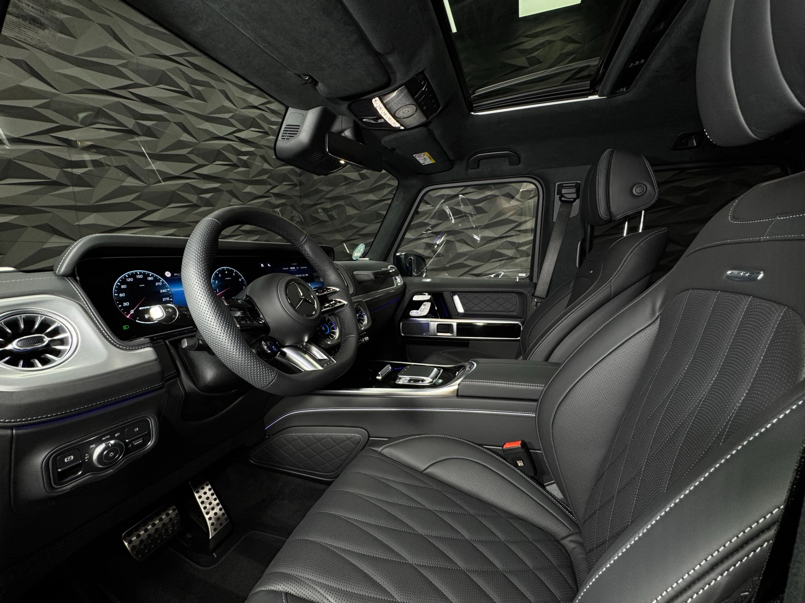 Mercedes-Benz G 63 AMG FACELIFT Burmester* 360* Pano - изображение 7