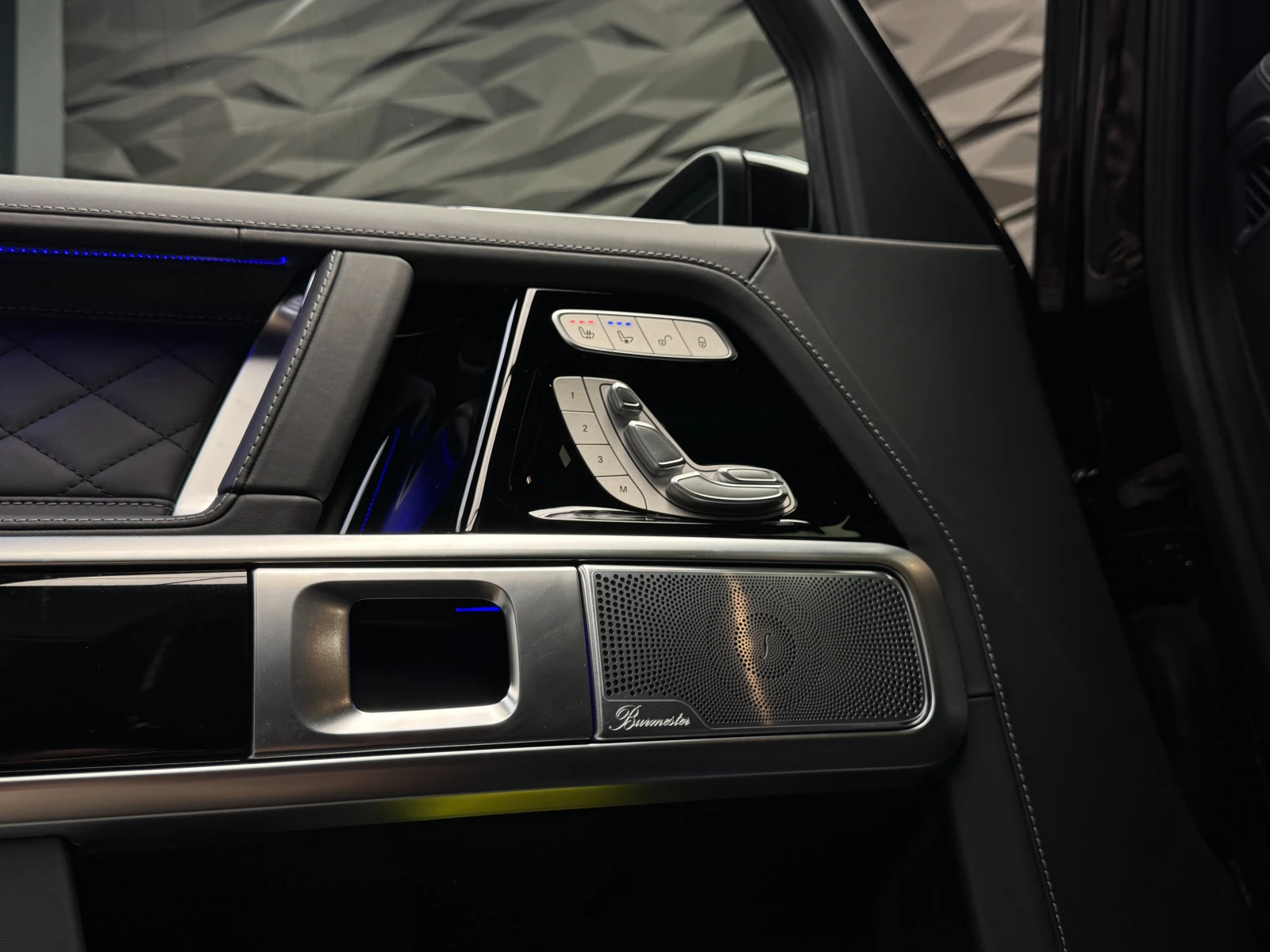 Mercedes-Benz G 63 AMG FACELIFT Burmester* 360* Pano | Mobile.bg   15
