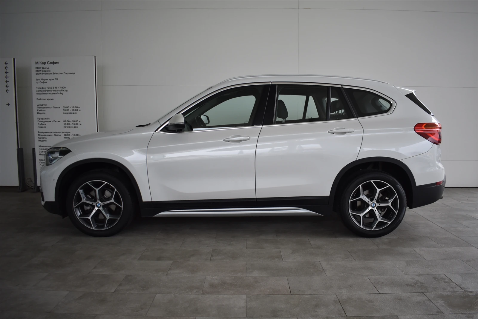 BMW X1 xDrive18d - изображение 3