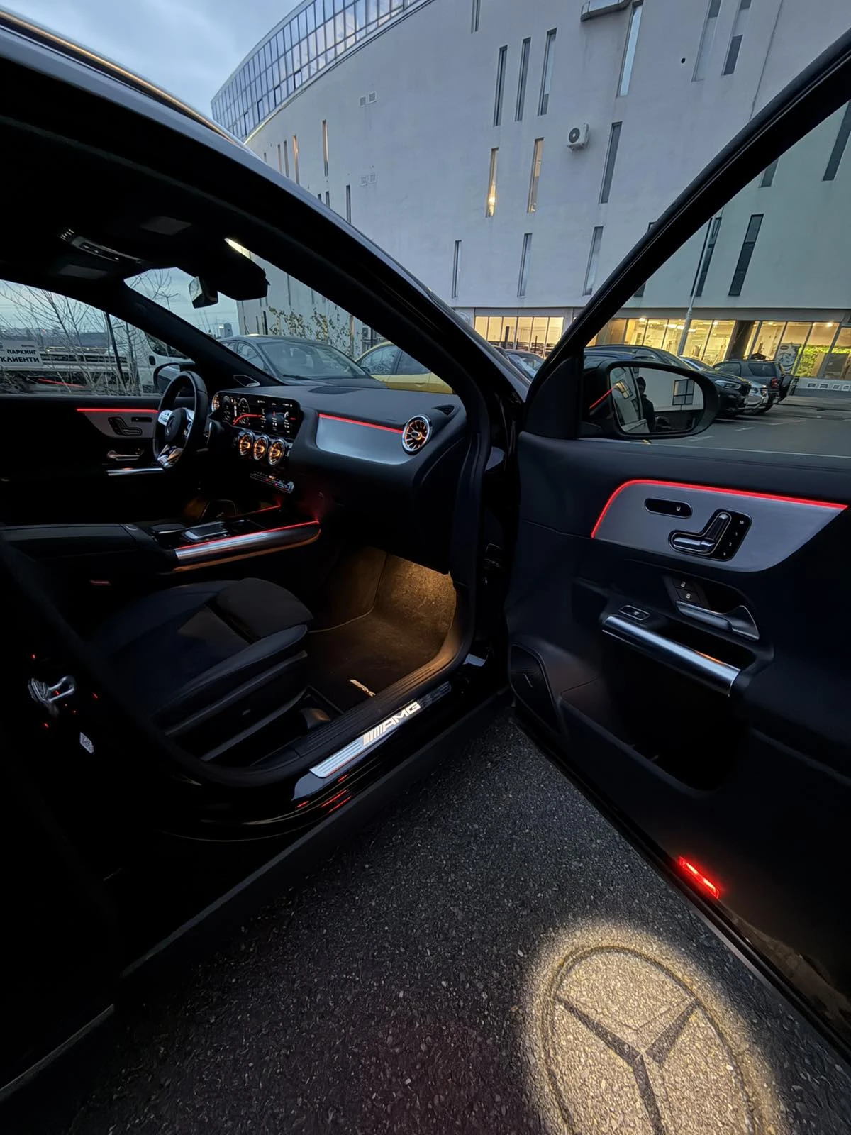 Mercedes-Benz GLA 45 AMG 35AMG* Burmester* Distronic* 360View* mbient* Car | Mobile.bg   14