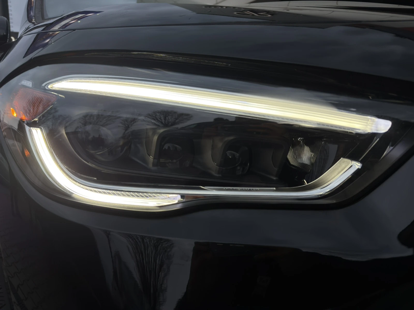 Mercedes-Benz GLA 45 AMG 35AMG* Burmester* Distronic* 360View* Аmbient* Car - изображение 4