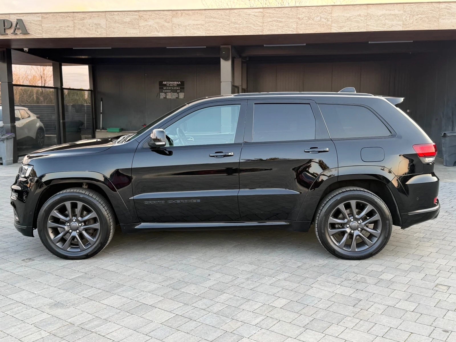 Jeep Grand cherokee SUMMIT= Podgriavane= Obduvane= Panorama= TOP, снимка 7 - Автомобили и джипове - 53348294