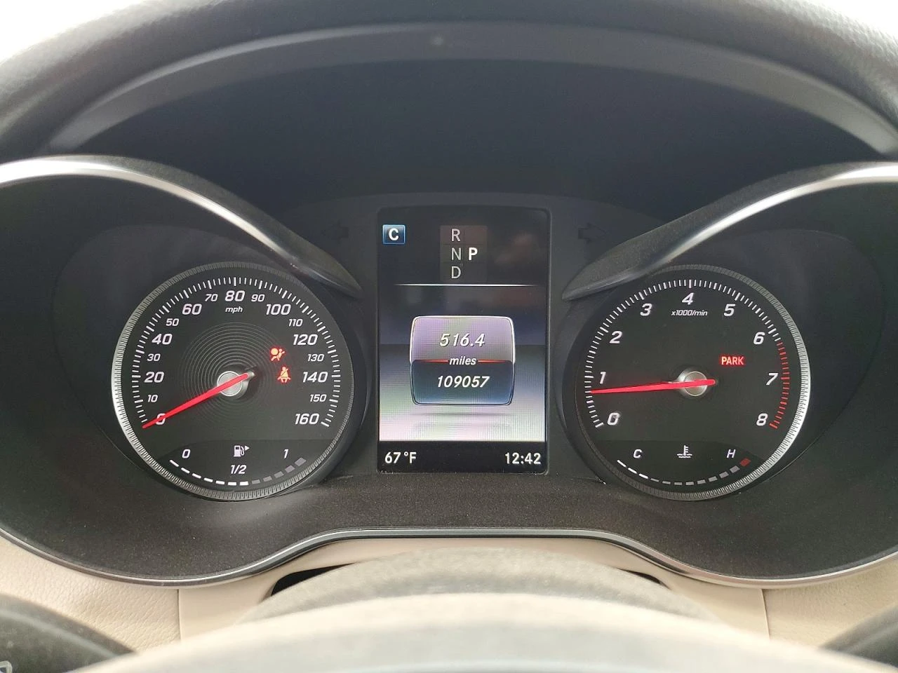 Mercedes-Benz GLC 300 ПОДГРЕВ* KEYLESS* КОЖА - изображение 10