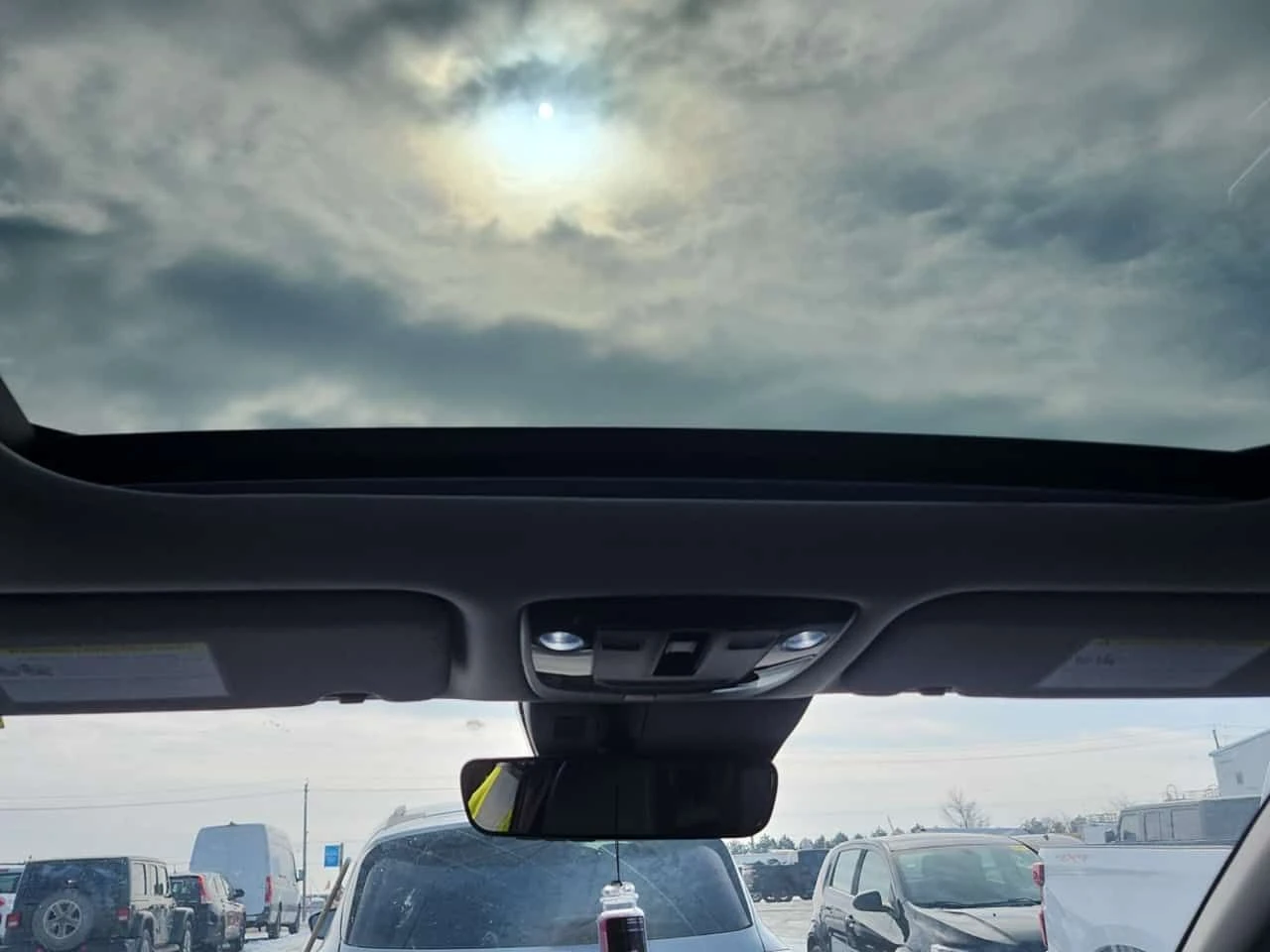 Kia Sportage * EX * ПОДГРЕВИ * ШИБЕДАХ * ОТ ПРЕДСТАВИТЕЛСТВО , снимка 13 - Автомобили и джипове - 53798645