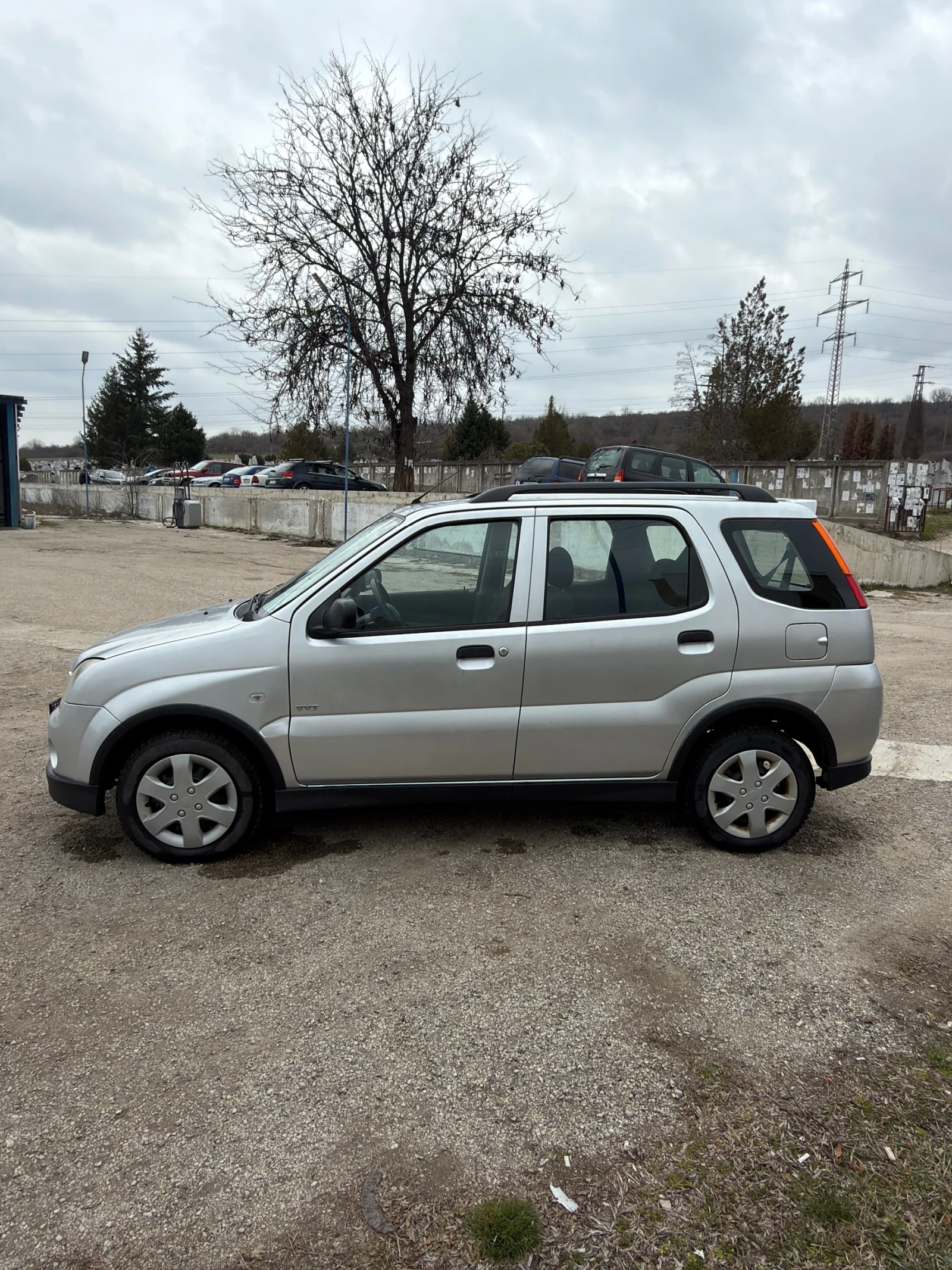 Suzuki Ignis 1.3i klima 4x4, снимка 5 - Автомобили и джипове - 53911256