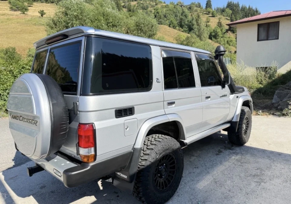Toyota Land cruiser GR J76, снимка 3 - Автомобили и джипове - 54318713