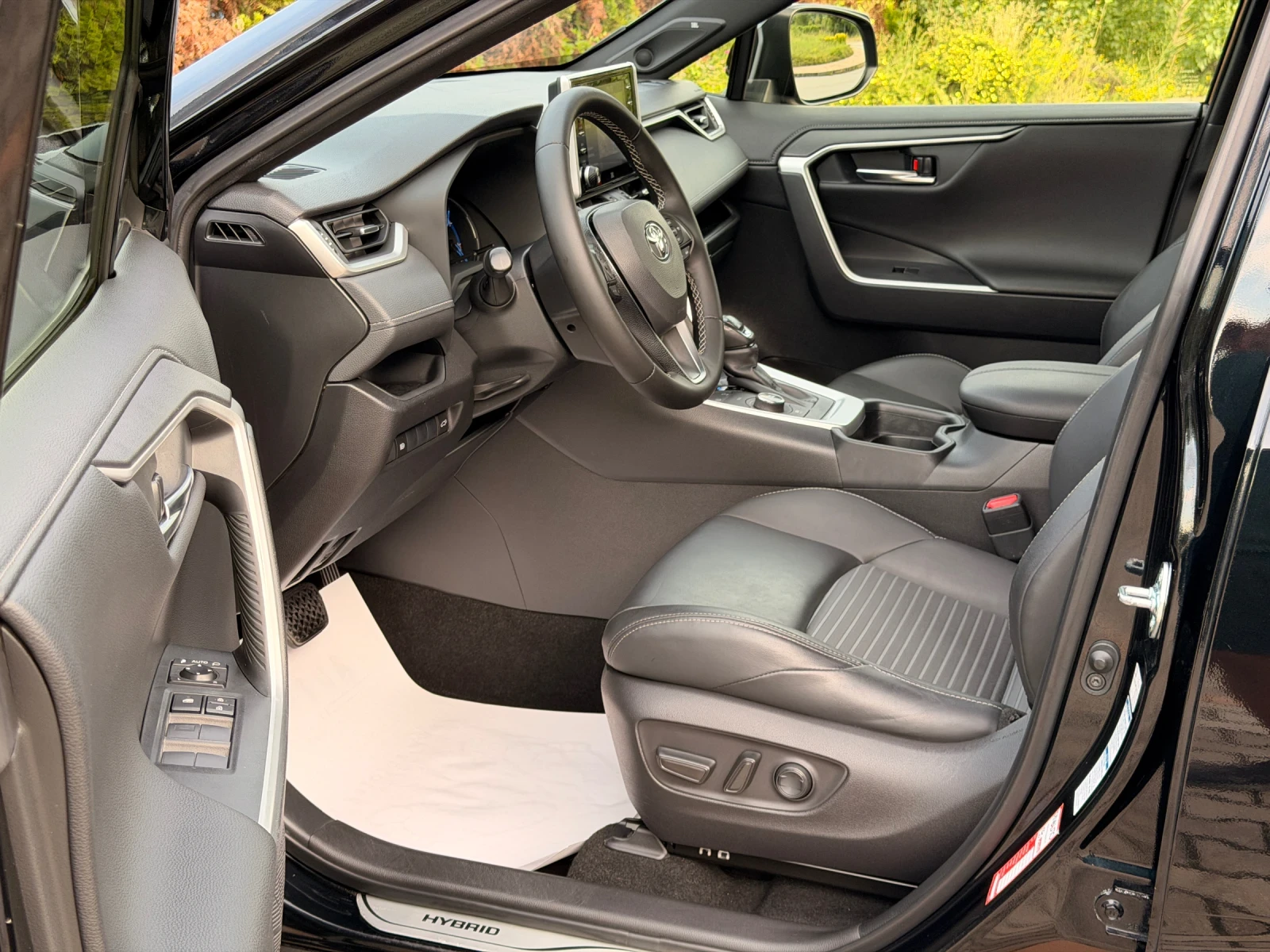 Toyota Rav4 2.5HYBRID-KEYLESS-НАВИ-ПОДГРЕBLACK/EDITION-НОВА!!!, снимка 9 - Автомобили и джипове - 54963061