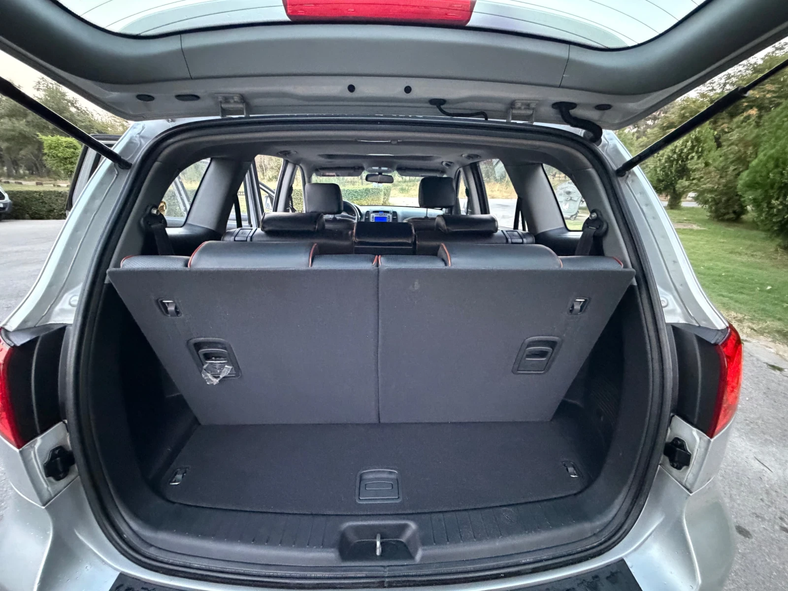 Hyundai Santa fe УНИКАТ-106000 км!!!, снимка 15 - Автомобили и джипове - 55904869