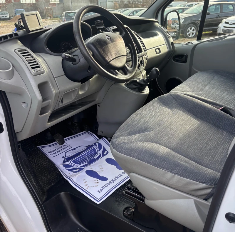 Renault Trafic 2.0 DCI, снимка 9 - Бусове и автобуси - 52838641