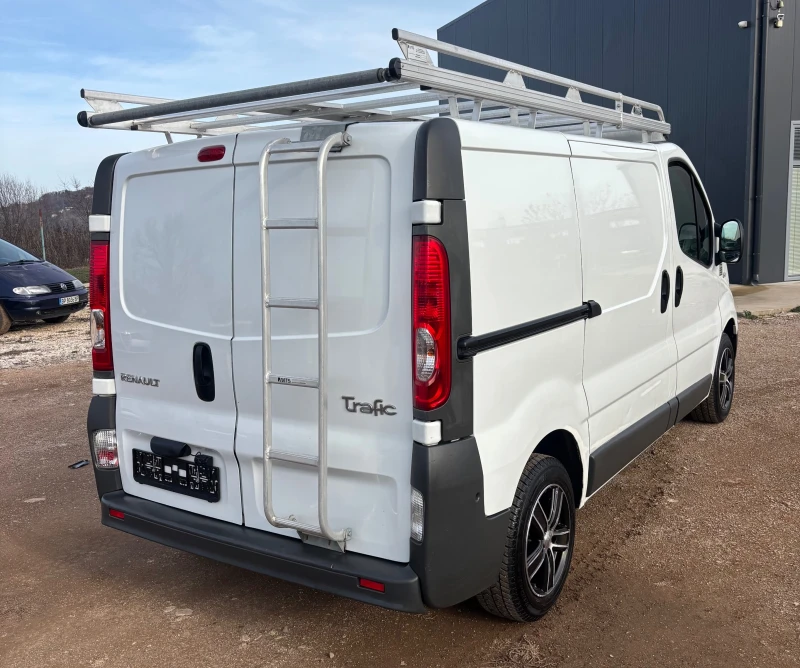 Renault Trafic 2.0 DCI, снимка 6 - Бусове и автобуси - 52838641