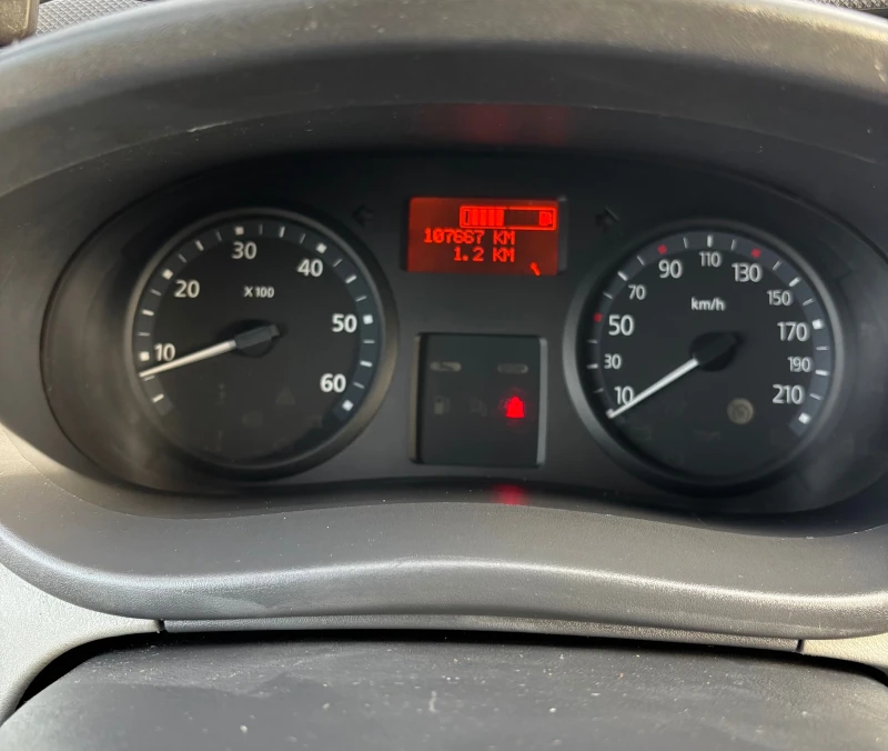 Renault Trafic 2.0 DCI, снимка 14 - Бусове и автобуси - 52838641