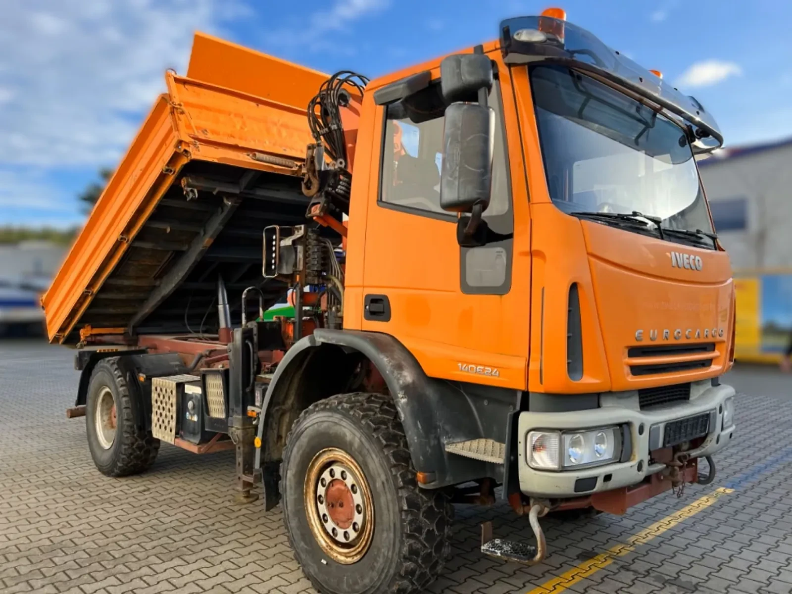 Iveco Eurocargo тристранен самосвал с кран Atlas 65.2, снимка 13 - Камиони - 54463797